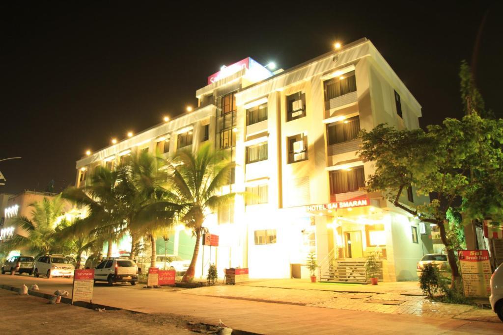 Hotel Sai Smaran Shirdi Exterior foto
